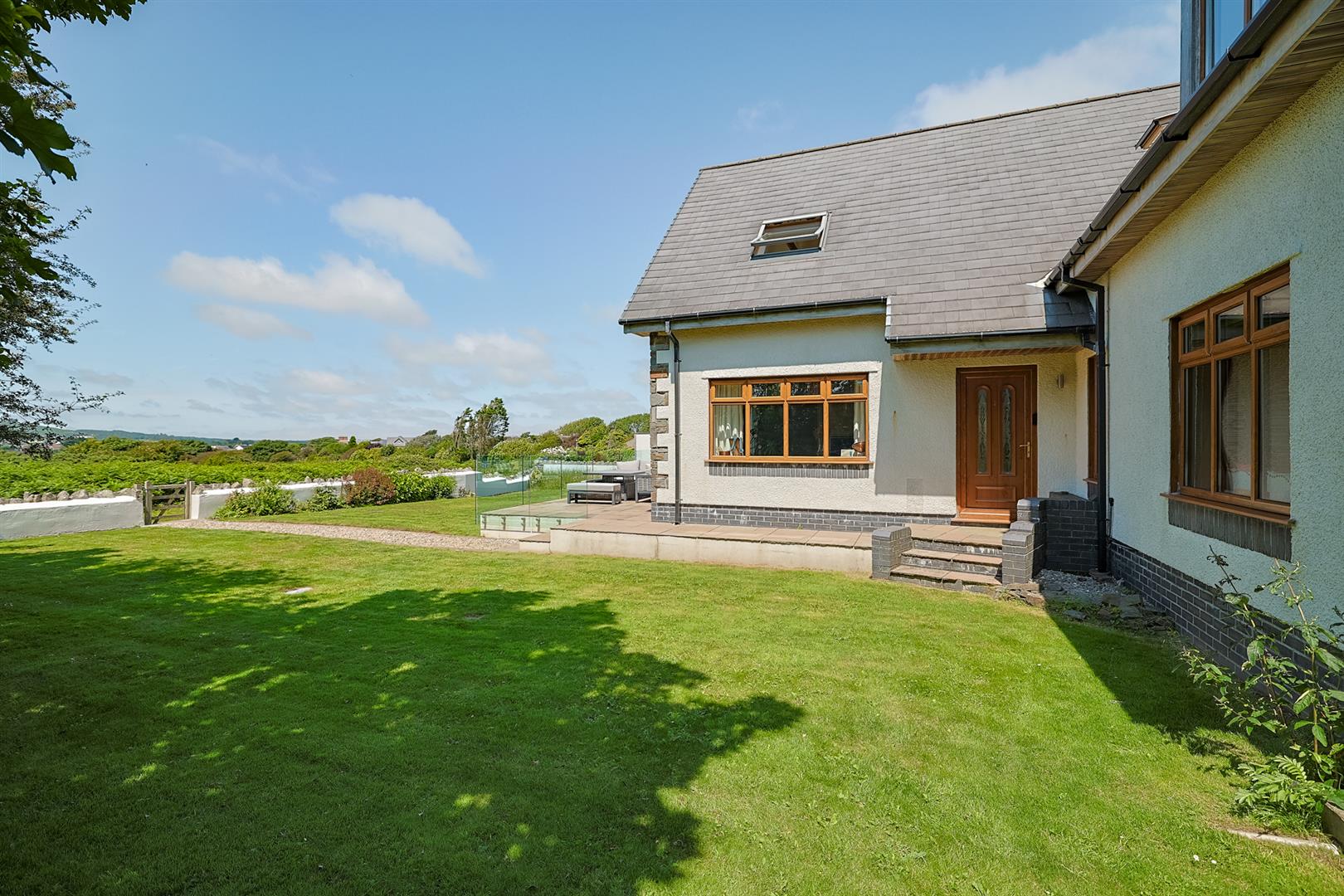 21 East Cliff, Pennard, Gower, SA3 2AS